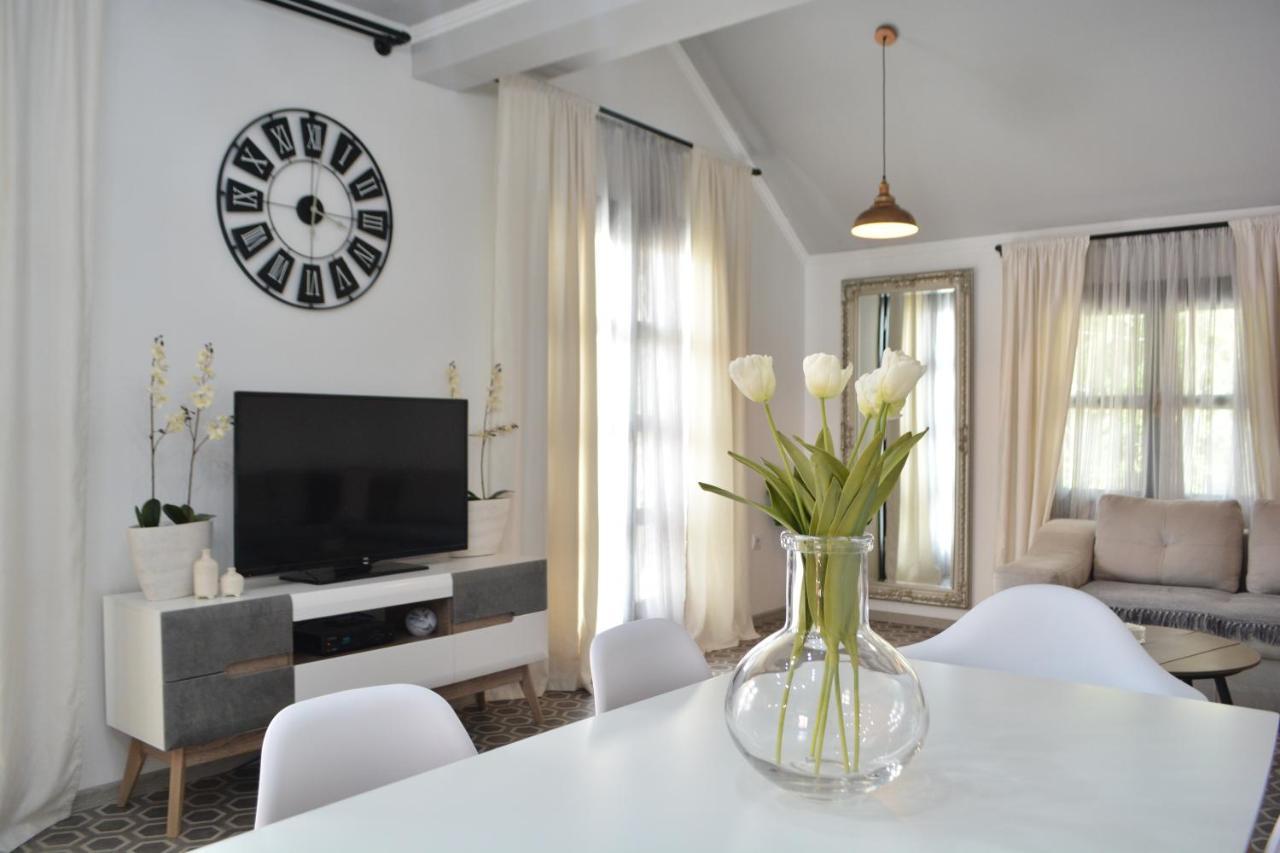 Apartman L&M Цетинє Екстер'єр фото