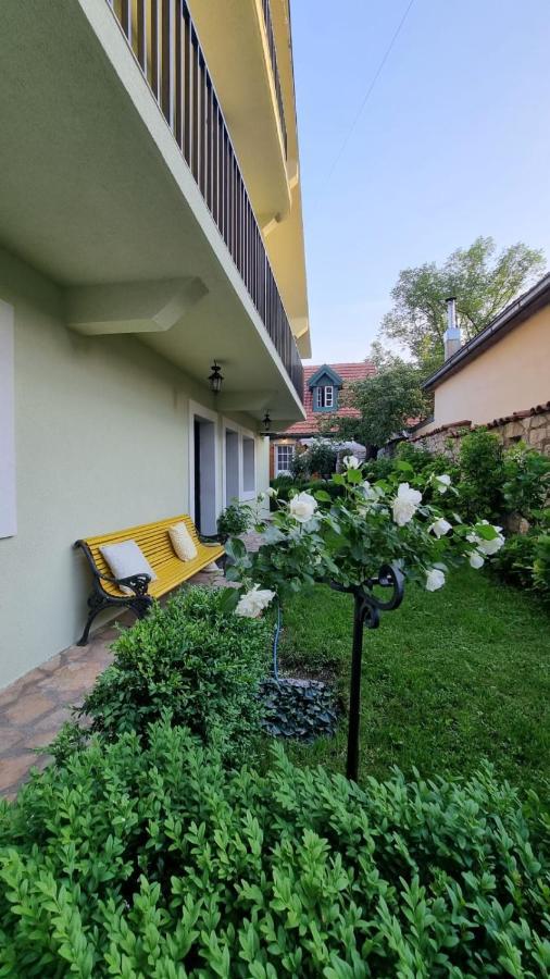 Apartman L&M Цетинє Екстер'єр фото
