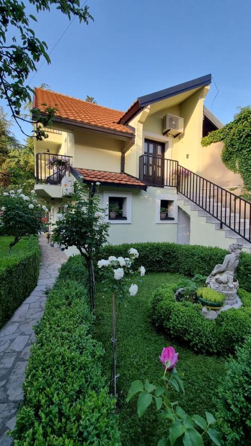 Apartman L&M Цетинє Екстер'єр фото