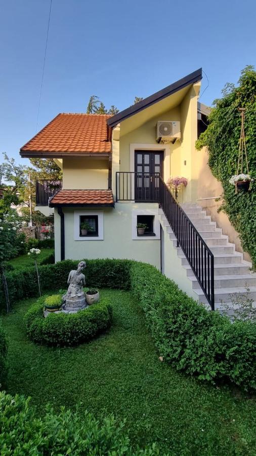 Apartman L&M Цетинє Екстер'єр фото